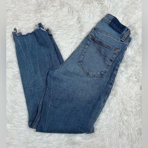 Women’s Abercrombie & Fitch Zoe Natural Rise Ankle Straight Jeans • size 2R • 26